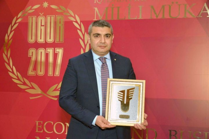 "AtaBank" birləşdiyinə görə mükafat aldı