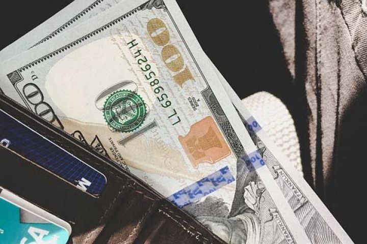 Banklarda Dollar və Avronun alış-satış qiymətləri - SİYAHI