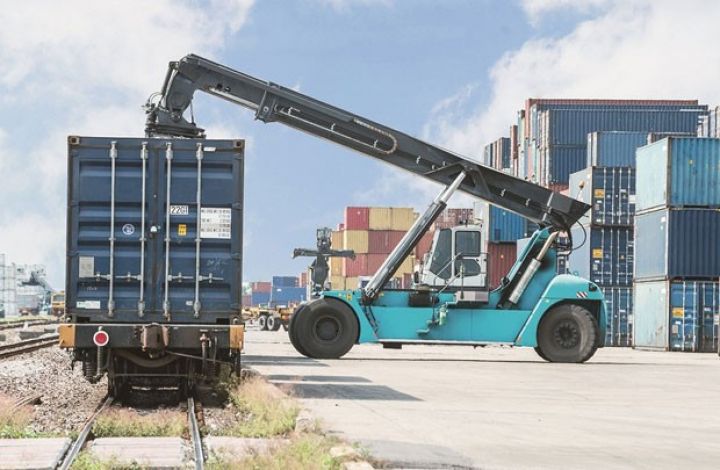 Qarsda logistika mərkəzi yaradılacaq - Azərbaycan sazişi imzaladı