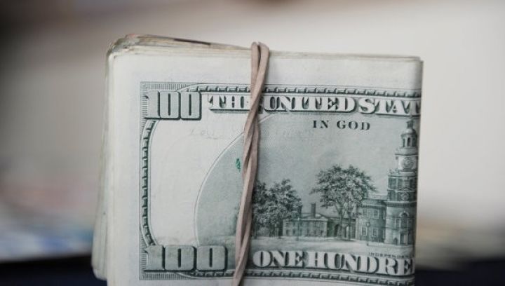 “Qara bazar”da qiymətlər - Dolları banklardan baha alırlar