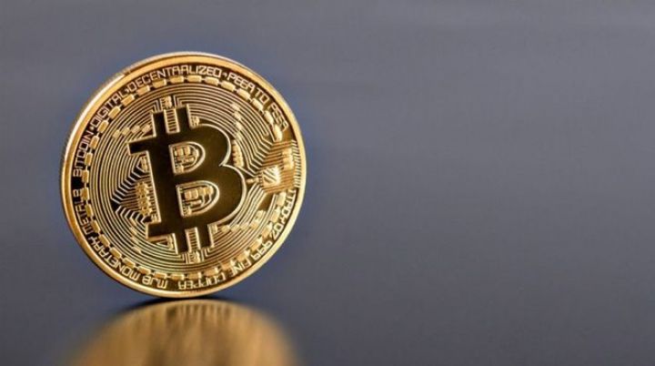 Bitcoin kəskin ucuzlaşdı