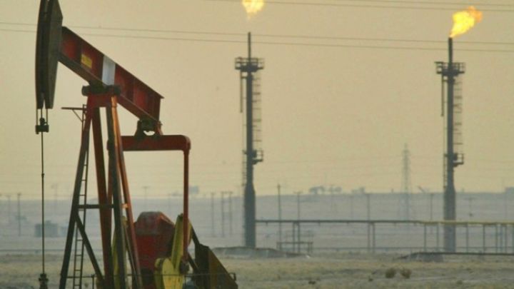 Fransada neft və təbii qaz istehsalı dayanacaq