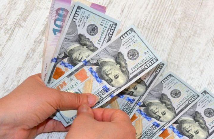 Dolların sabaha olan məzənnəsi açıqlandı