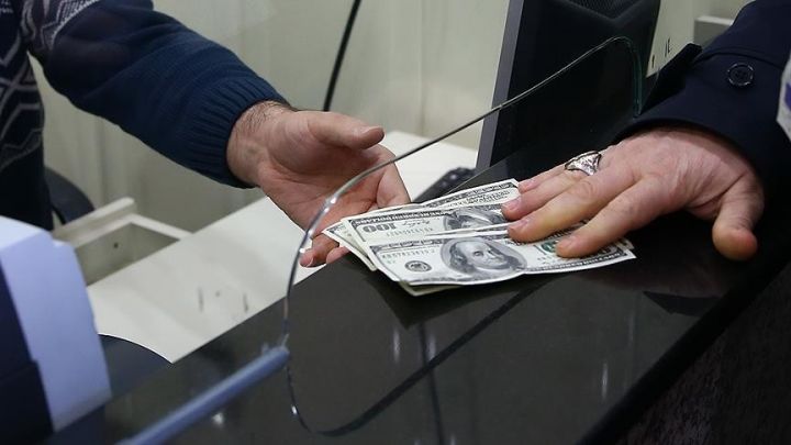 Turistlər 1,3 milyard dollar xərcləyiblər, amma...