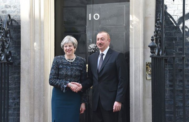 İlham Əliyev Birləşmiş Krallığın Baş nazirilə görüşüb