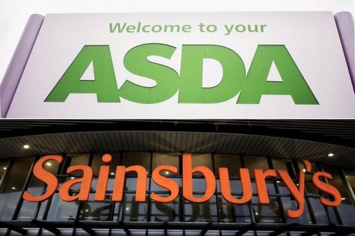 İki market birləşmək qərarı verdi 