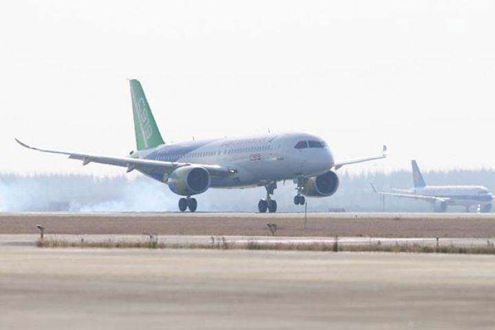 İki aviaşirkət Bakıya uçuşlar barədə saziş imzalayıb