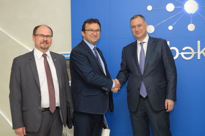 "İri həcmlərdə e-ticarət məhsulları Azərbaycan üzərindən daşınacaq"