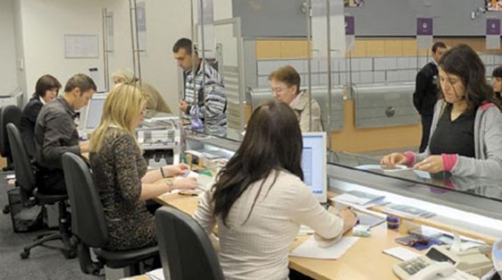 Banka sığortalı əmanət yatırdı, Fonddan sığortasız olduğunu öyrəndi – VƏTƏNDAŞ ÇIXILMAZ VƏZİYYƏTDƏ