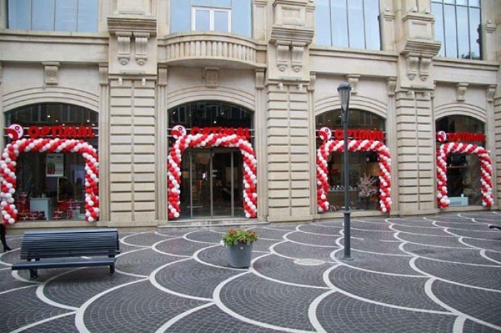 60-cı mağazasını düz şəhərin mərkəzində - Nizami küçəsində açdı!