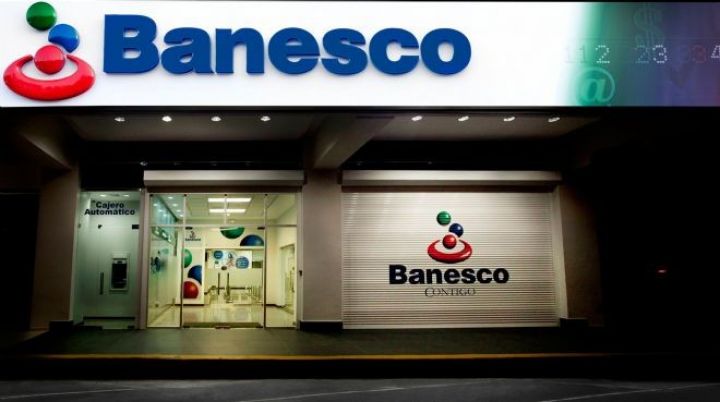 Venesuelanın ən böyük özəl bankına əl qoyuldu