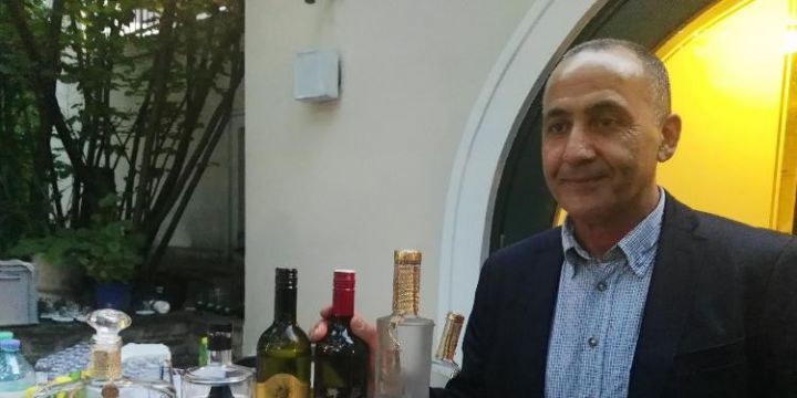 Bakıdakı tarix müəllimi Avstriyada necə biznes qurdu -  MÜSAHİBƏ