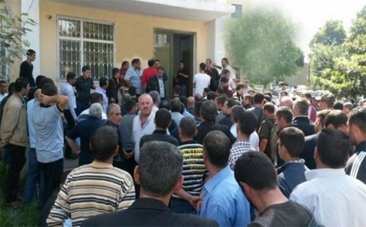 Xaricdən telefon sifariş verənlər niyə növbə gözləyir? - Rəsmi açıqlama