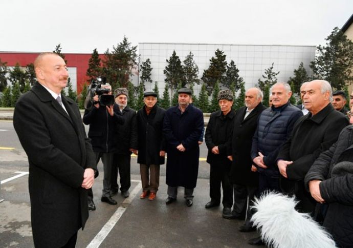 "Bütün qəsəbələrdə daxili yollar təmir olunacaq, bərpa ediləcək"