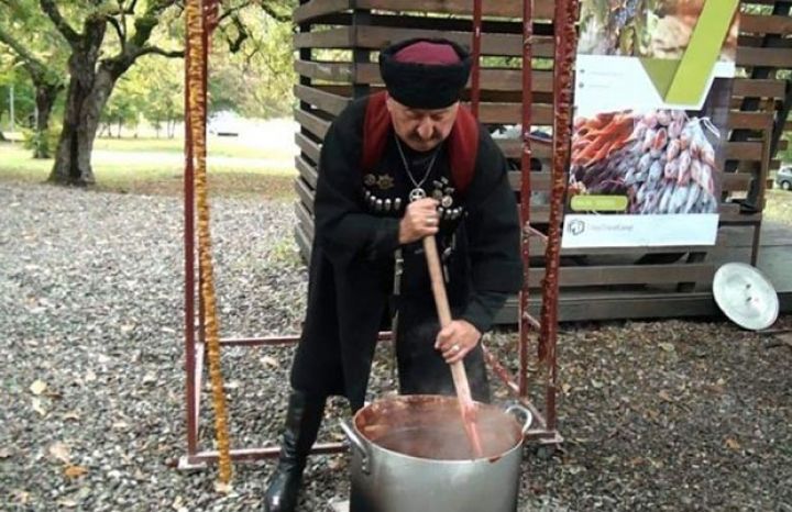 Şərab zirzəmisinin şərabları 10 lariyə satılacaq - FESTİVAL