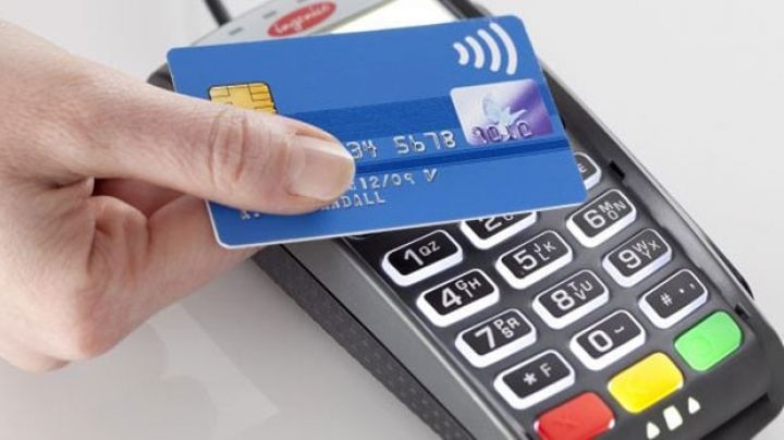 Turistlərin Azərbaycanda bank kartları ilə xərclədkləri məbləğ azalıb