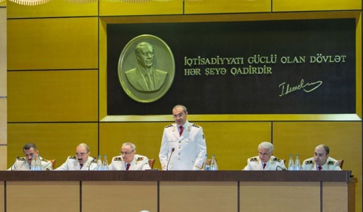 Vergilər Nazirliyində iclas - MİKAYIL CABBAROV KONKRET TAPŞIRIQLAR VERİB