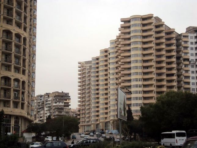 Ekspert "800", Komitə sədri "400-ə yaxın" deyir