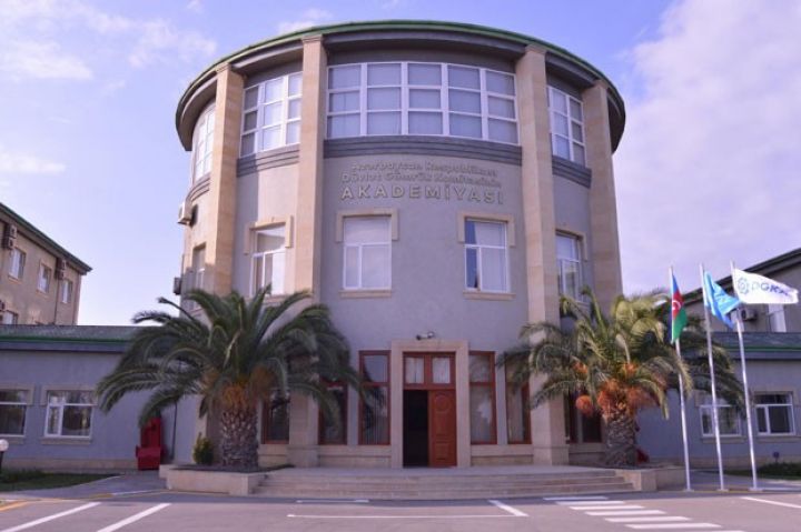 Gömrük Komitəsi söz verib ki, bizi yeni bina ilə təmin edəcək"