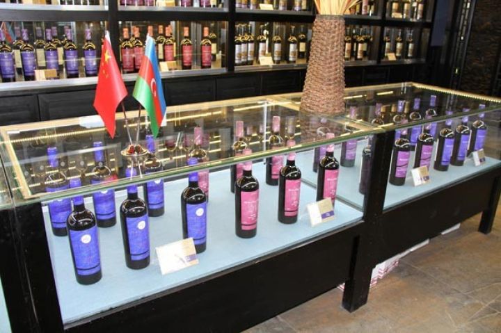 Azərbaycanın alkoqollu və alkoqolsuz içkilər ixracı azalıb, idxalı artıb