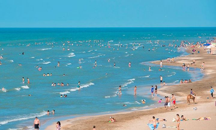 Novxanı çimərliyi də çirkli hesab edildi 