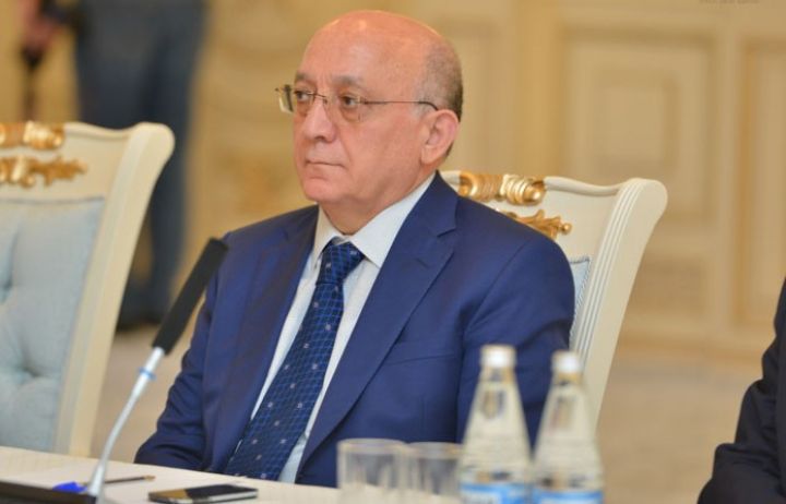 "Bir neçə yerdə dini kolleclər açılacaq"