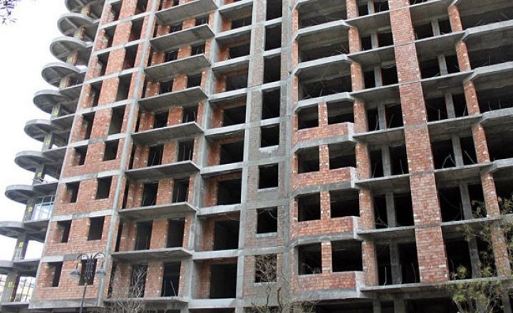 Bakıda tikinti şirkətindən prokurorluğa şikayət edilib