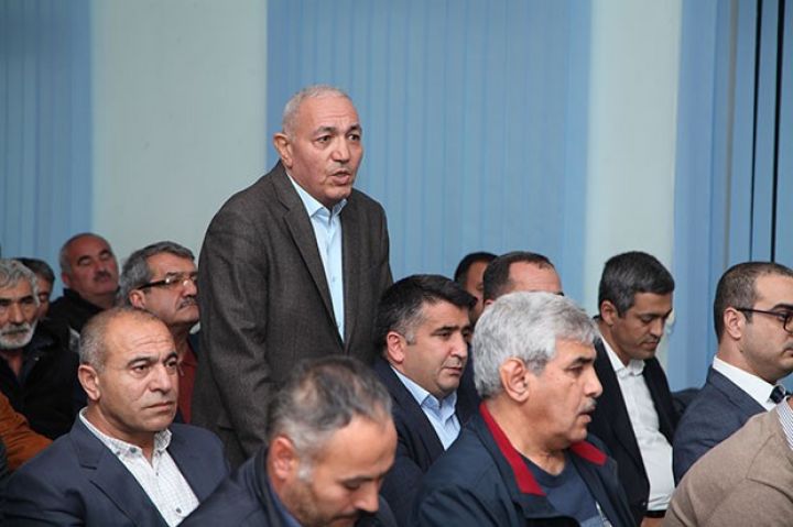 İstixanalar qazın qiymətinin 10 qəpiyə endirilməsini istəyirlər