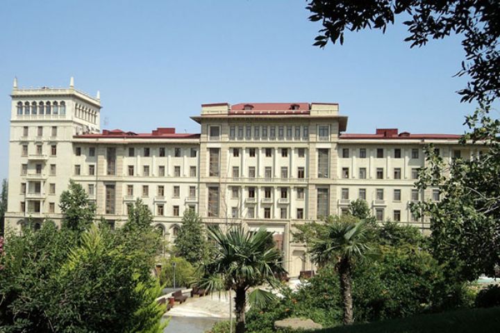 Azərbaycanda xüsusi karantin rejimi uzadıldı - SON TARİX