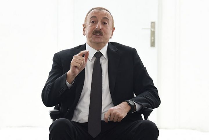 Prezident  həbs olunan icra başçılarından danışdı  - "Bu, cinayət deyil,  xəyanətdir"