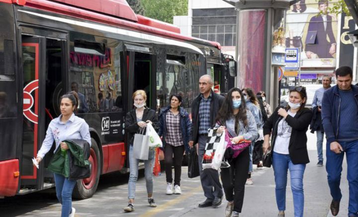 "Həftə sonları küçəyə çıxmanın məhdudlaşdırılması qaydaları hazırlanıb"