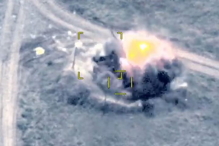 Düşmən hərbi kolonu darmadağın edilib – VİDEO