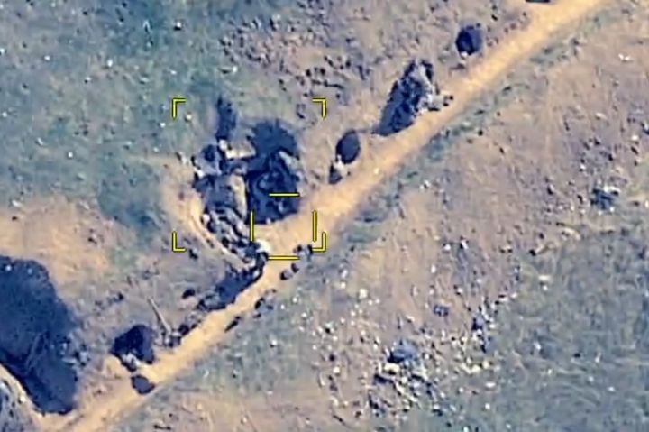 Düşmənin xeyli sayda canlı qüvvəsi və hərbi texnikası məhv edilib - VİDEO