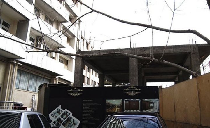 FHN, İcra Hakimiyyəti və tikinti şirkətinə xəbərdarlıq etdi