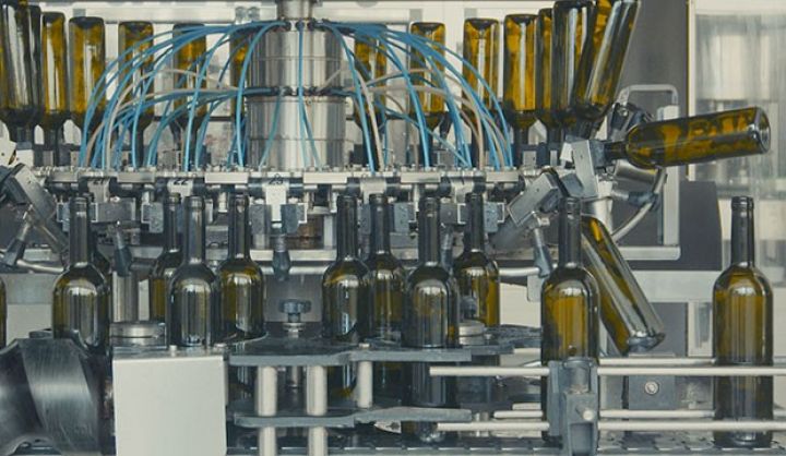 Şərab şirkəti səhmdarlarını yığıncağa çağırır