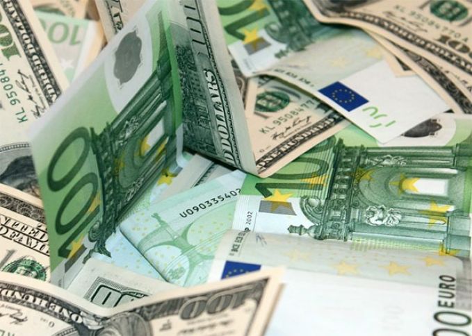 Rəsmi məzənnələr açıqlandı