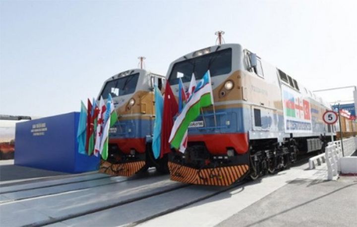 Rusiya şirkəti Türkiyəyə məhsularını BTQ ilə daşımağa başladı