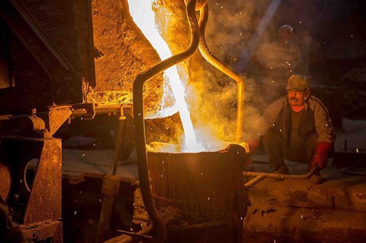 Qlobal polad istehsalının illik həcmi 2 milyard tona yaxınlaşıb