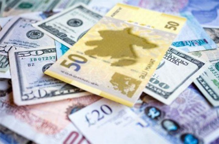 Rubl Manat qarşısında da ucuzlaşdı - RƏSMİ MƏZƏNNƏLƏR