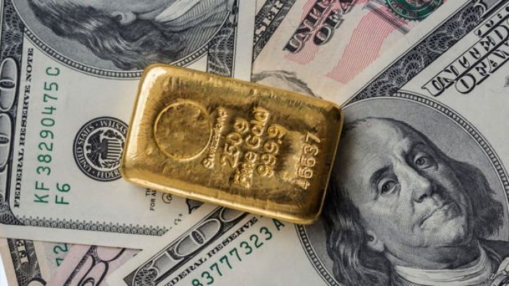 Qızıl sərmayəçiləri Fed sədrinin çıxışını gözləyirlər