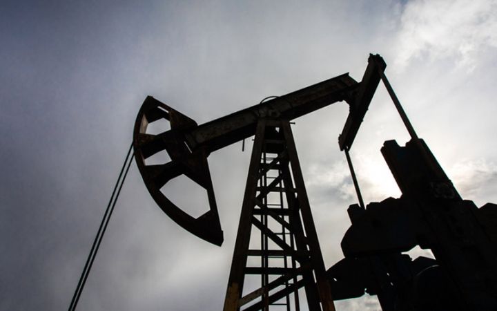 Gecə neft daha da bahalaşıb