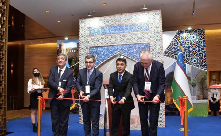 Bakıda Özbəkistan məhsullarının sərgisi açılıb