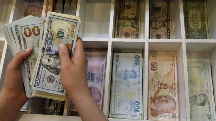 Türkiyədə Dollar bahalaşdı - YENİ REKORD