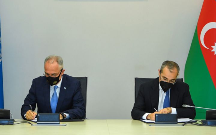 Mikayıl Cabbarov  və BMT-nin əlaqələndiricisi Sənəd imzaladılar