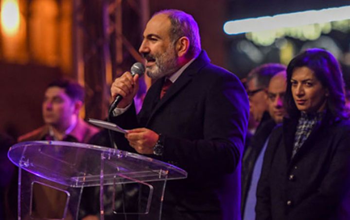 Paşinyan referendum elan etdi