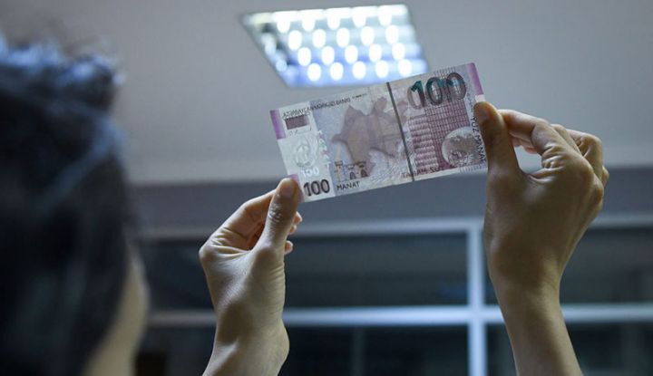 Azərbaycanda 425 000 kağız pula 1 saxta pul düşür