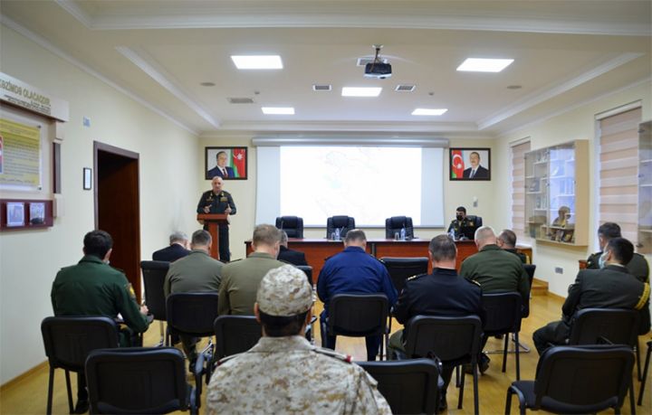 Xarici hərbi attaşelər və beynəlxalq təşkilatların nümayəndələri məlumatlandırıldı
