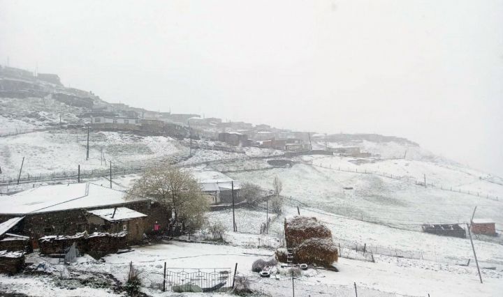 Quba və Qusara qar yağıb, temperatur mənfi 10 dərəcəyədək enib