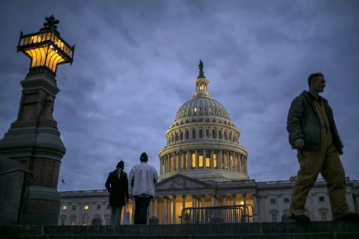 ABŞ Konqresi “Gazprom”a qarşı sanksiyalar tətbiq etməyi tələb edib