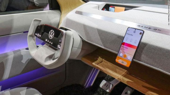 Volkswagen tullantıların təkrar emalından elektrikli avtomobil düzəldəcək